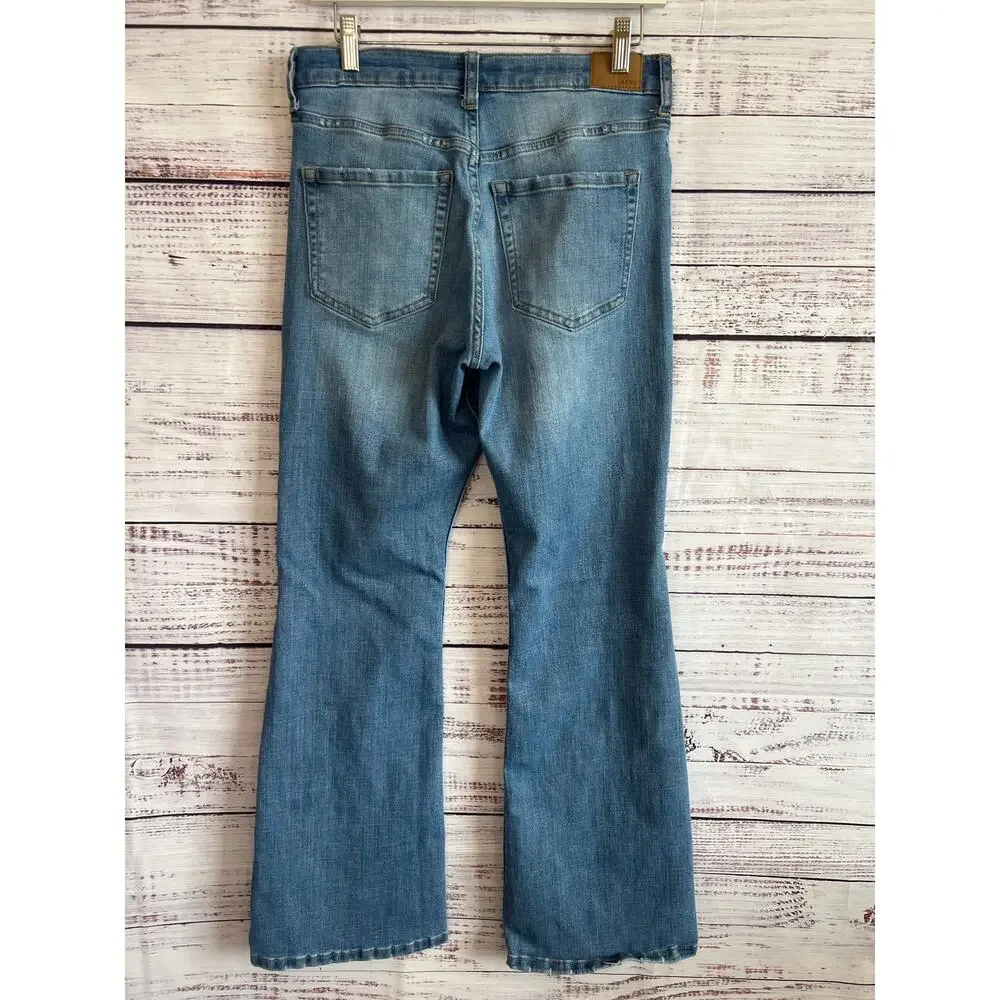 AREOPOSTALE HIGH RISE FLARE LEG JEANS MEDIUM LIGHT BLUE SIZE 8